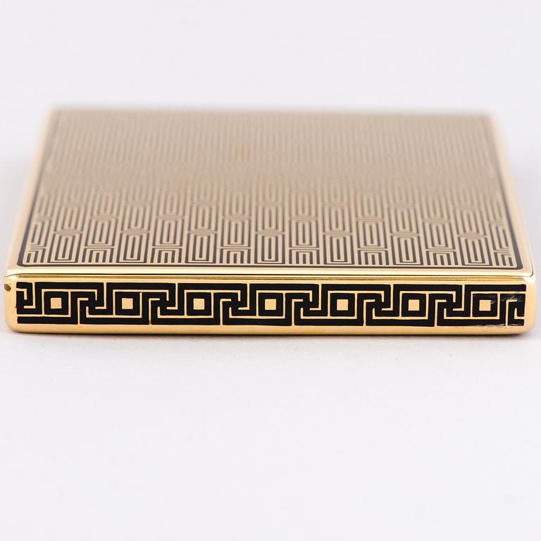 A GOLD CASE, 18K gold, black enamel. France.