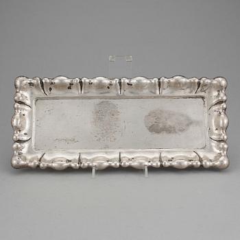 BRICKA, silver, Ungern, 1937-1965. Vikt ca 358 gram.