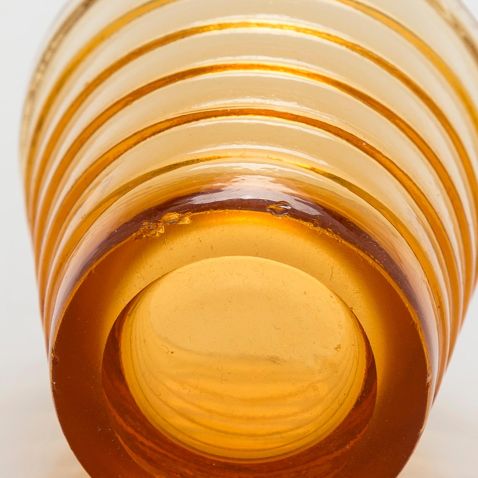 Aino Aalto, A set of 1930's carafe and drinking glasses, 8 pcs, "Bölgeblick" Karhula Glassworks.