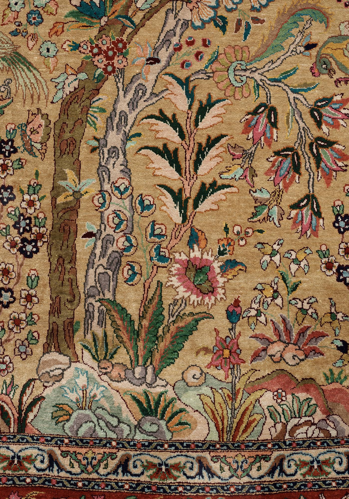 OLD SILKE TÄBRIS. 260 x 163,5 cm.