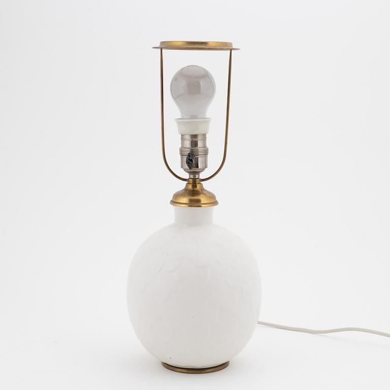 A Swedish Modern brass and enamel table lamp from Svenska Metallverken, 1940's.