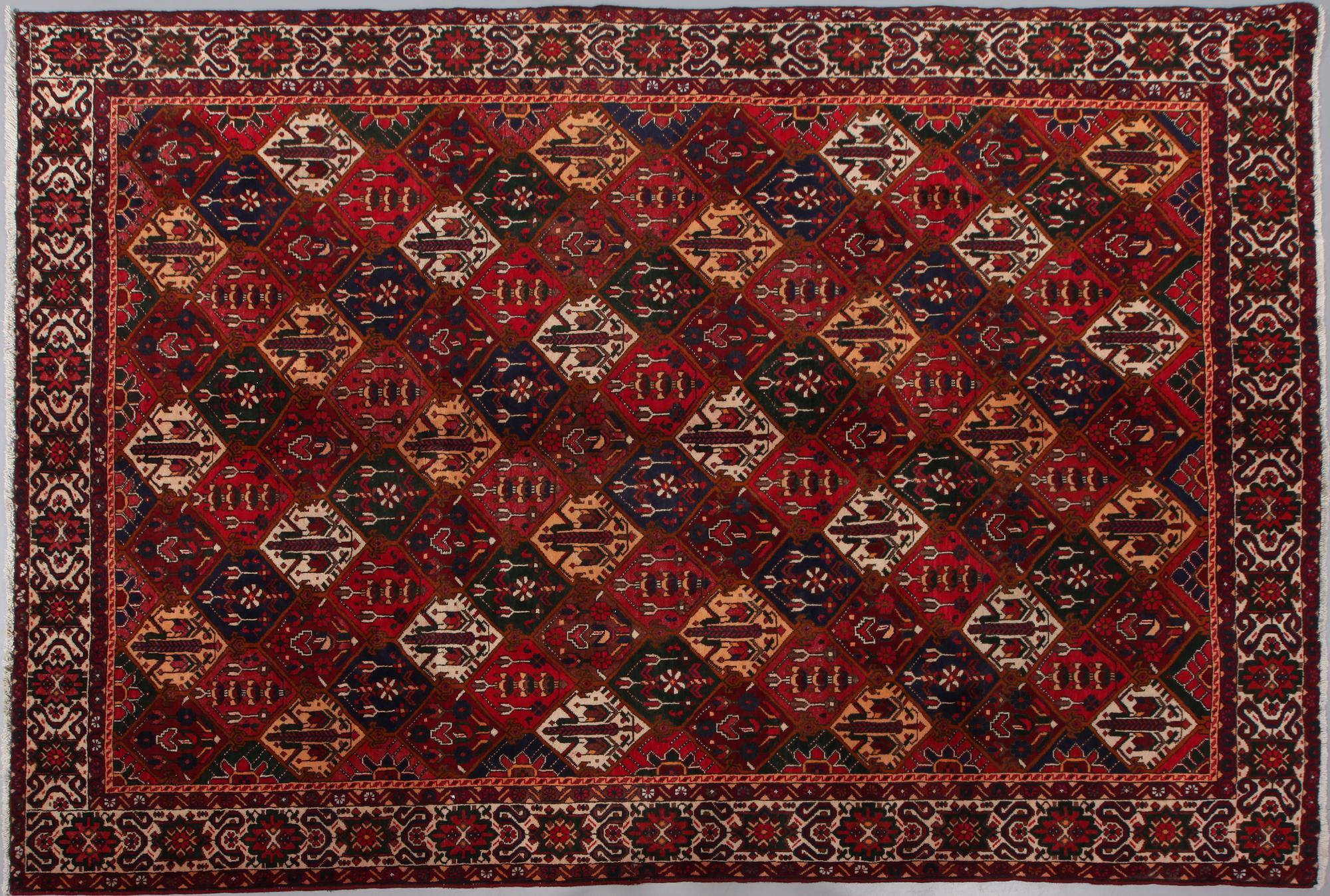 MATTA, Bachtiar, modern tillverkning, 307 x 207 cm.