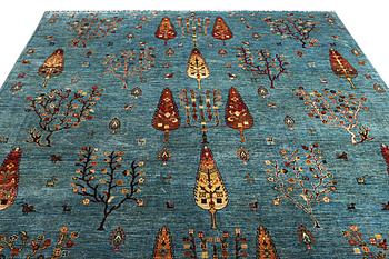 A Khorjin carpet, ca. 304 x 255 cm.