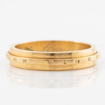 Efva Attling, ring 18K guld, "Amor Omnia Vincit",.