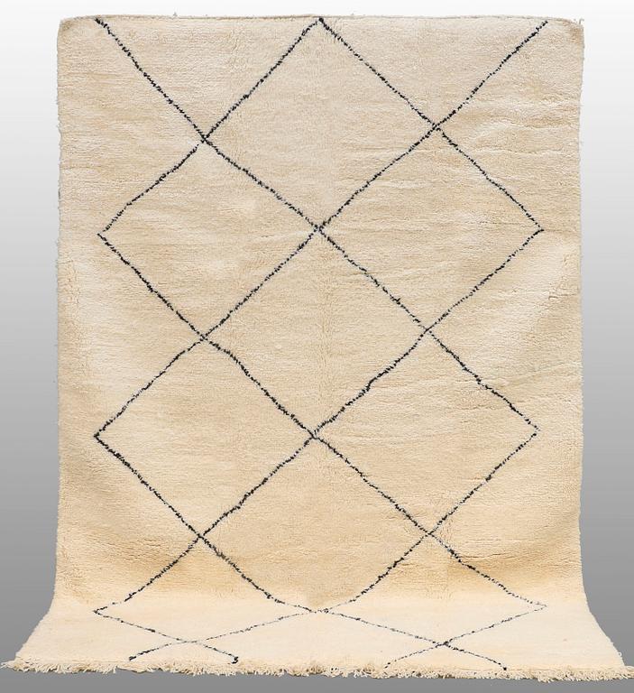 MATTO, Marokko, noin 315 x 217 cm.