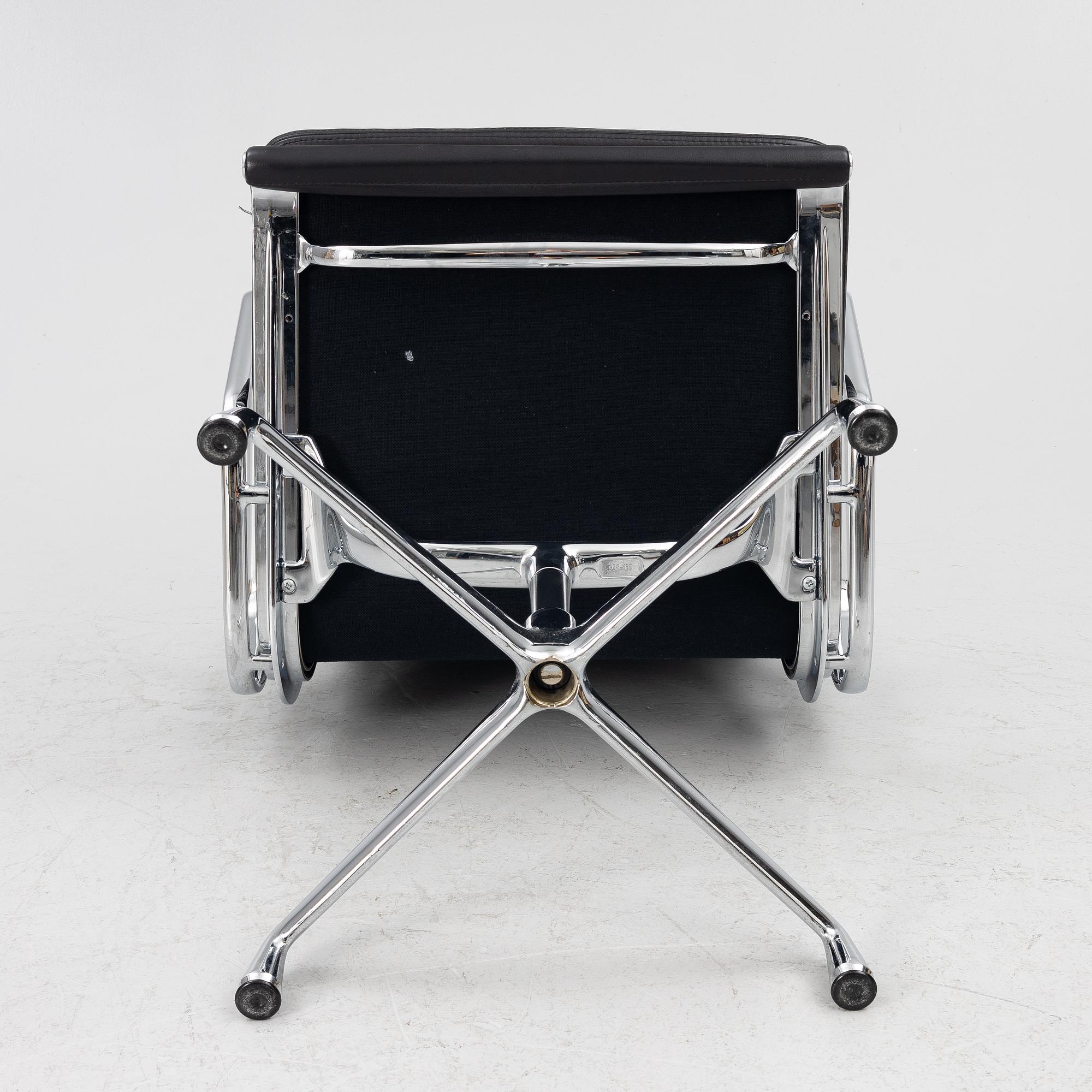 Charles & Ray Eames, a 'Soft Pad Chair EA217', Vitra.