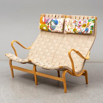 An 'Eva' sofa by Bruno Mathsson, Firma Karl Mathsson, Värnamo, Sweden, 1967.