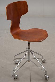 SKRIVBORDSSTOL, "modell 3113", Arne Jacobsen för Fritz Hansen.