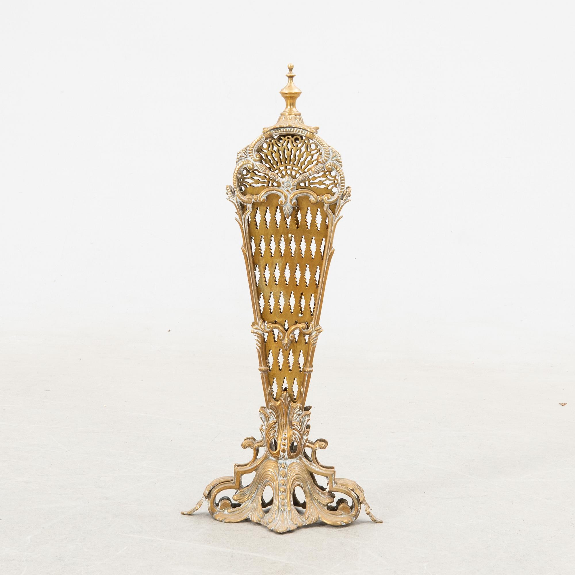 Spark guard/Fire screen Rococo style, first half of the 20th century.