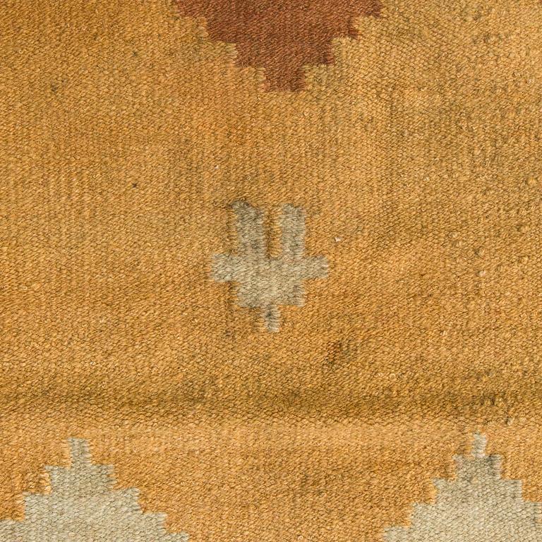 Karvalankamatto, 1930-luku. Noin 204 x 307 cm.