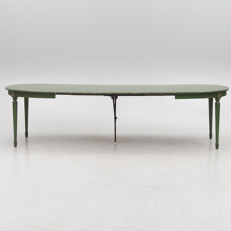 A Gustavian dining table with 8 chairs, Åmells, second half of the 20th century.