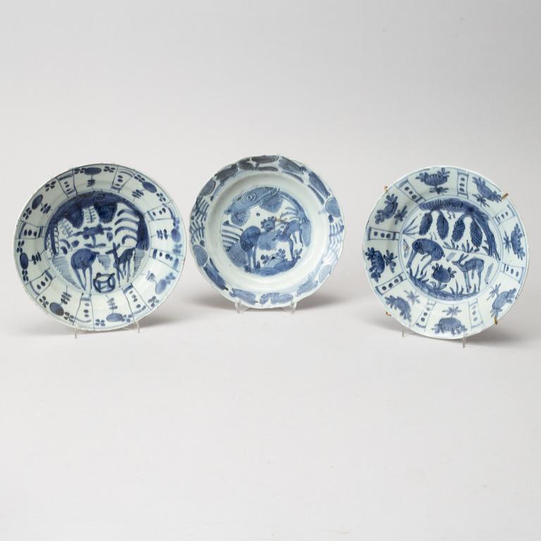 A set of six blue and white kraak dishes, Ming dynasty, Wanli (1572-1620).