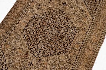 Matta, Senneh, antik, ca 197 x 120 cm.