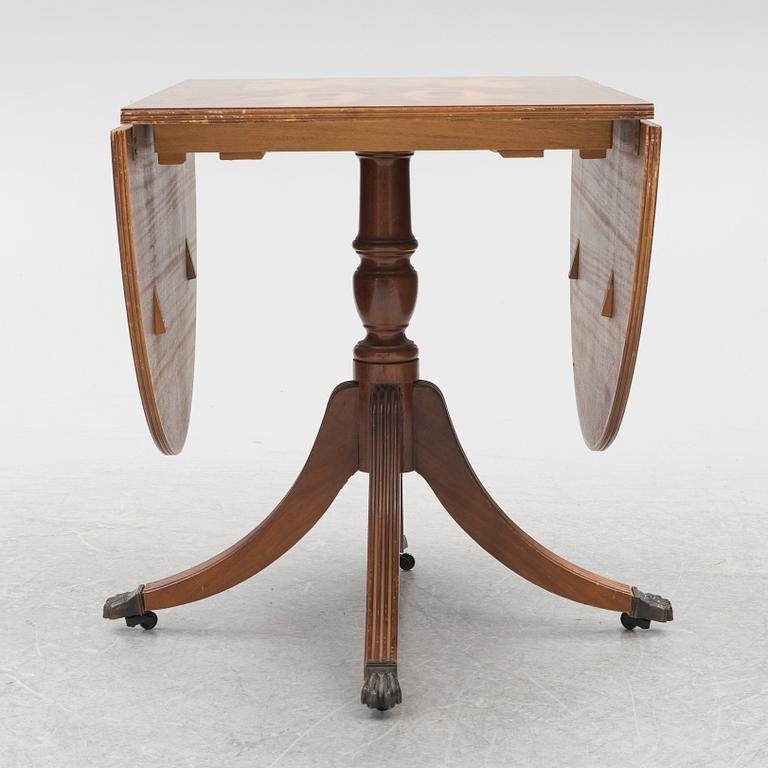 Klaffbord, Engelsk stil, 1900-talets första hälft.