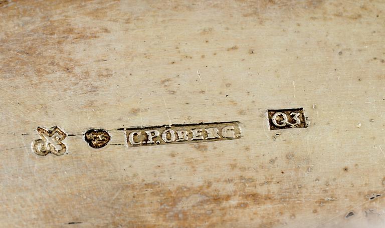 DOSOR, 2 st, silver, 1800-tal respektive 1900-tal. Vikt 67 g.