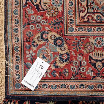 A rug, semi-antique, Kashan, ca 206,5 x 134,5 cm.