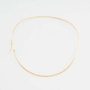 235. Vivianna Torun Bülow-Hübe, an 18k gold necklace, Georg Jensen, Copenhagen post 1945, design nr 904, clasp with two pearls.