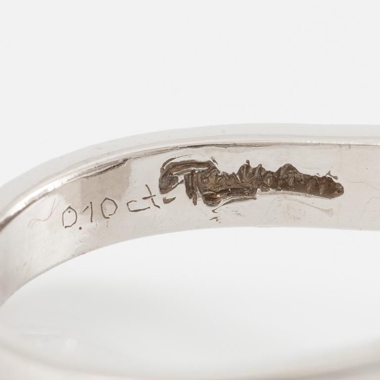 Rey Urban, ring, 18K white gold with brilliant-cut diamond 0.10 ct according to engraving. Stockholm 1977.