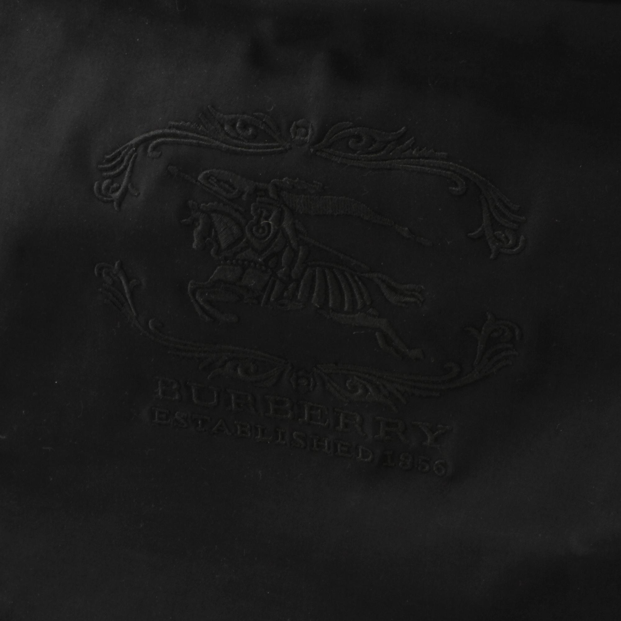 VÄSKA, Burberry, 2011.