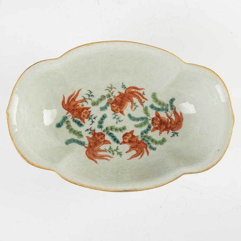 Skål på fot, Kina, Qingdynastin, 1800-tal.