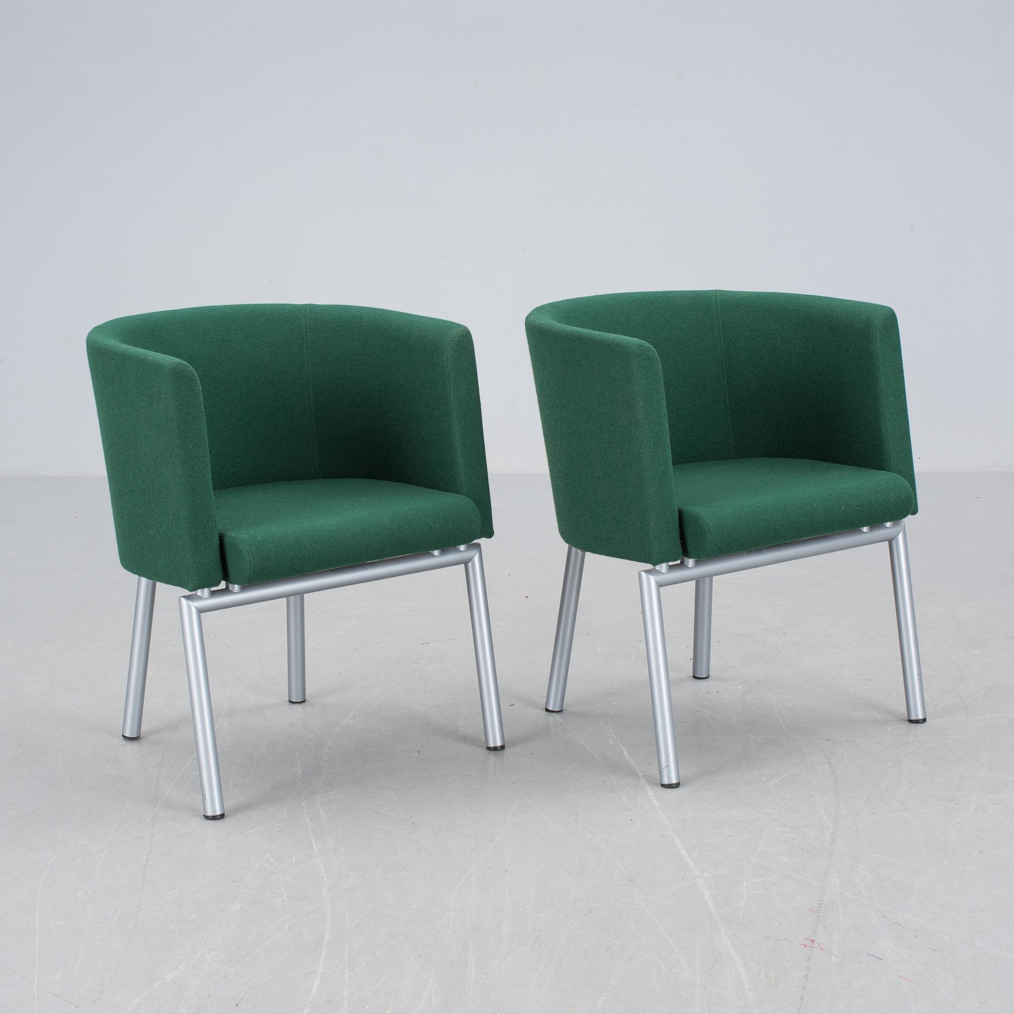 KARMSTOLAR, ett par, Lammhults möbler. 1900-talets slut.