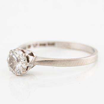 Ring, 18K white gold with brilliant-cut diamond.