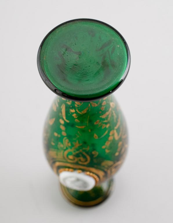VAS, grönt glas, omkring år 1900.