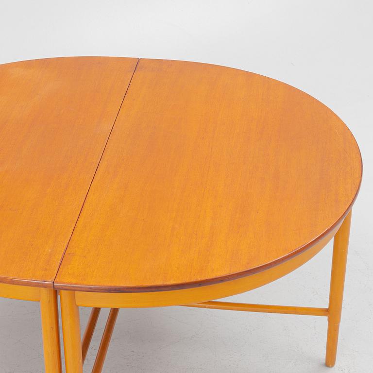 Kerstin Hörlin-Holmquist, a dining table, Nordiska Kompaniet, Sweden, mid 20th Century.