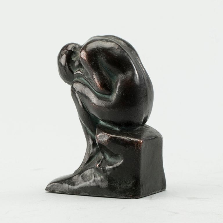 HALVAR FRISENDAHL, skulptur, mörkpatinerad brons, signerad och daterad 1917.