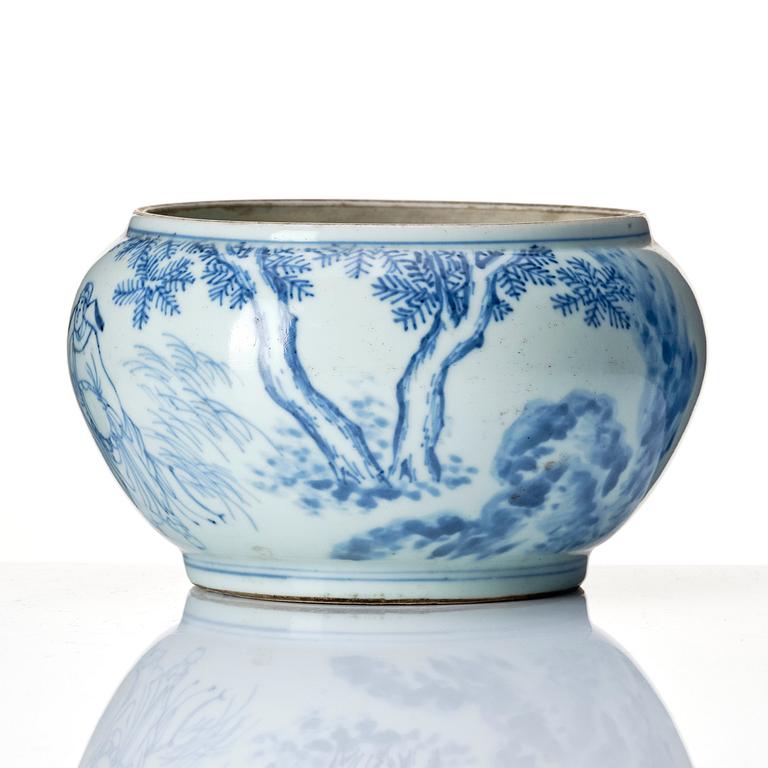 A blue and white pot, Transition, 17th century.