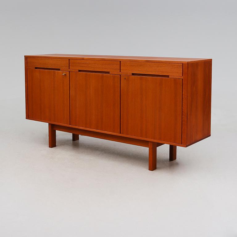 SIDEBOARD, 1900-talets andra hälft.