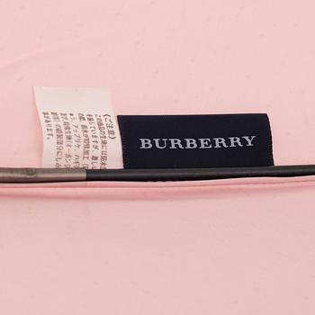 Burberry, umbrella.