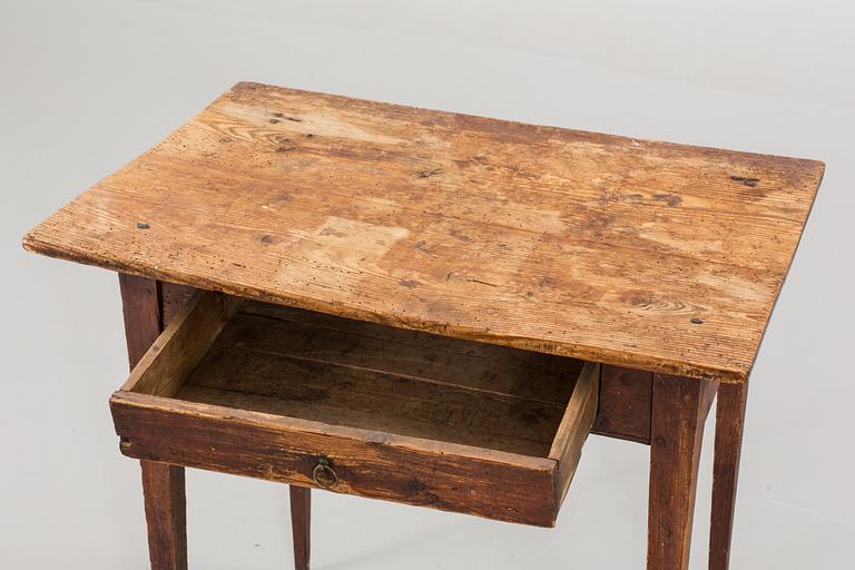 A TABLE FROM THE 19TH CENTURY.