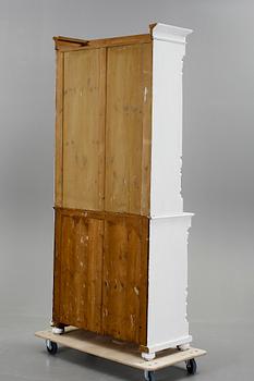 BOKSKÅP, nyrenässans, 1800-talets slut.