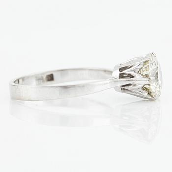 Ring in 18K white gold with brilliant-cut diamond.