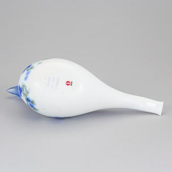 OIVA TOIKKA, skulptur, glas, "Kyyhky", Nuutajärvi Notsjö, Iittala, signerad, numrerad 58/1917 och daterad 2007.