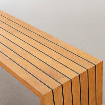 AN OAK BENCH "MARIN ACCENNT" DESIGN BY OLOF PIRA, OAK.