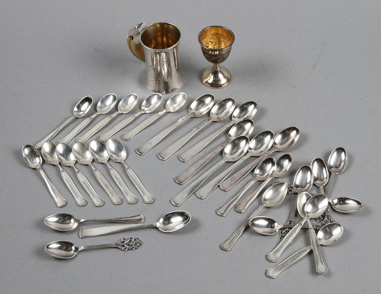 PARTI SILVER, 34 delar, bl a "Rosenholm" GAB samt CG Hallberg, 1900-tal. Tot ca 500 g.