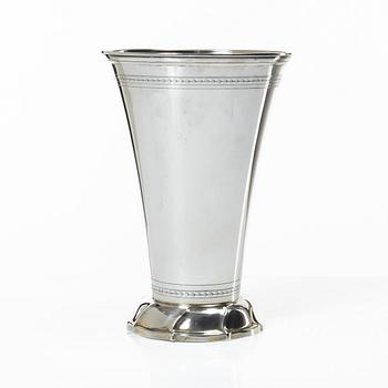 A silver vase, GAB, Stockholm, 1945.