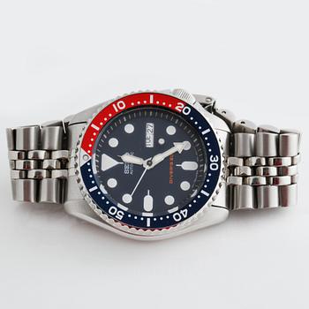 SEIKO, Diver's 200 m, "Pepsi", wristwatch, 43 mm.