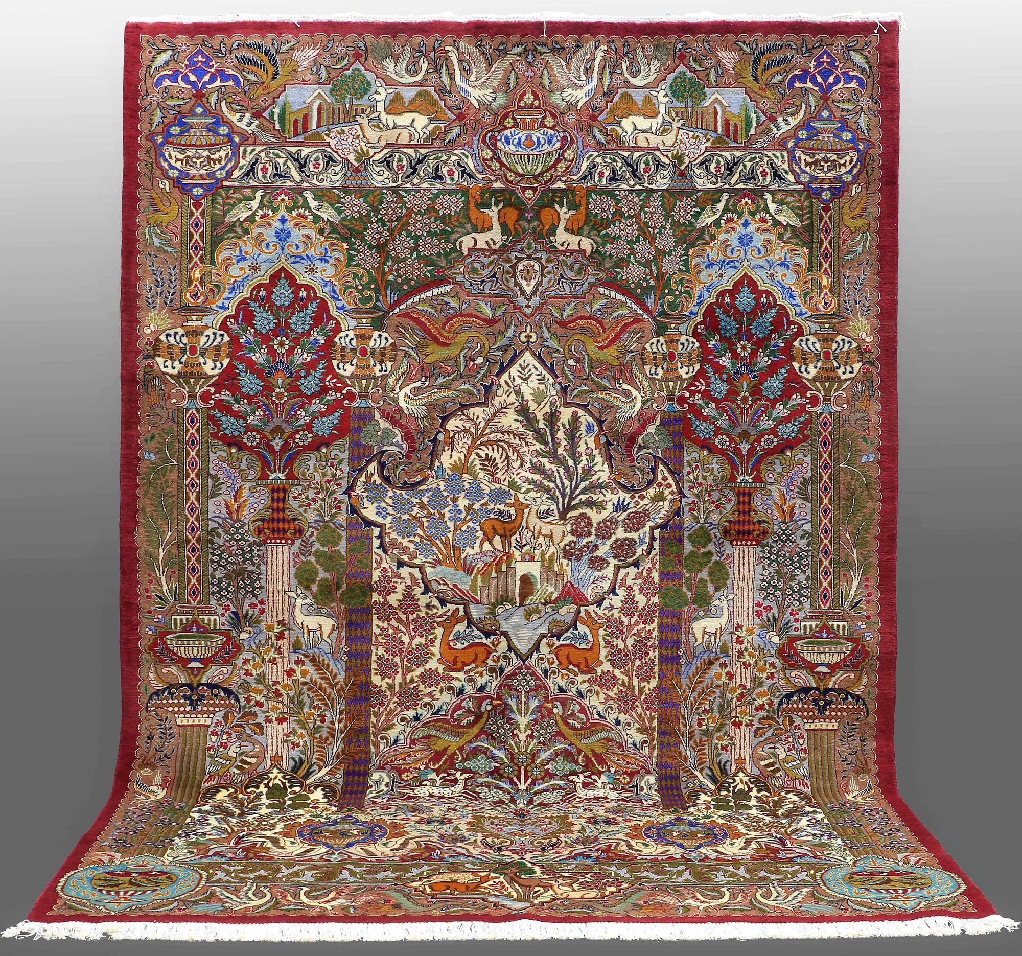 A, Figural Kashmar, ca 341 x 239 cm.