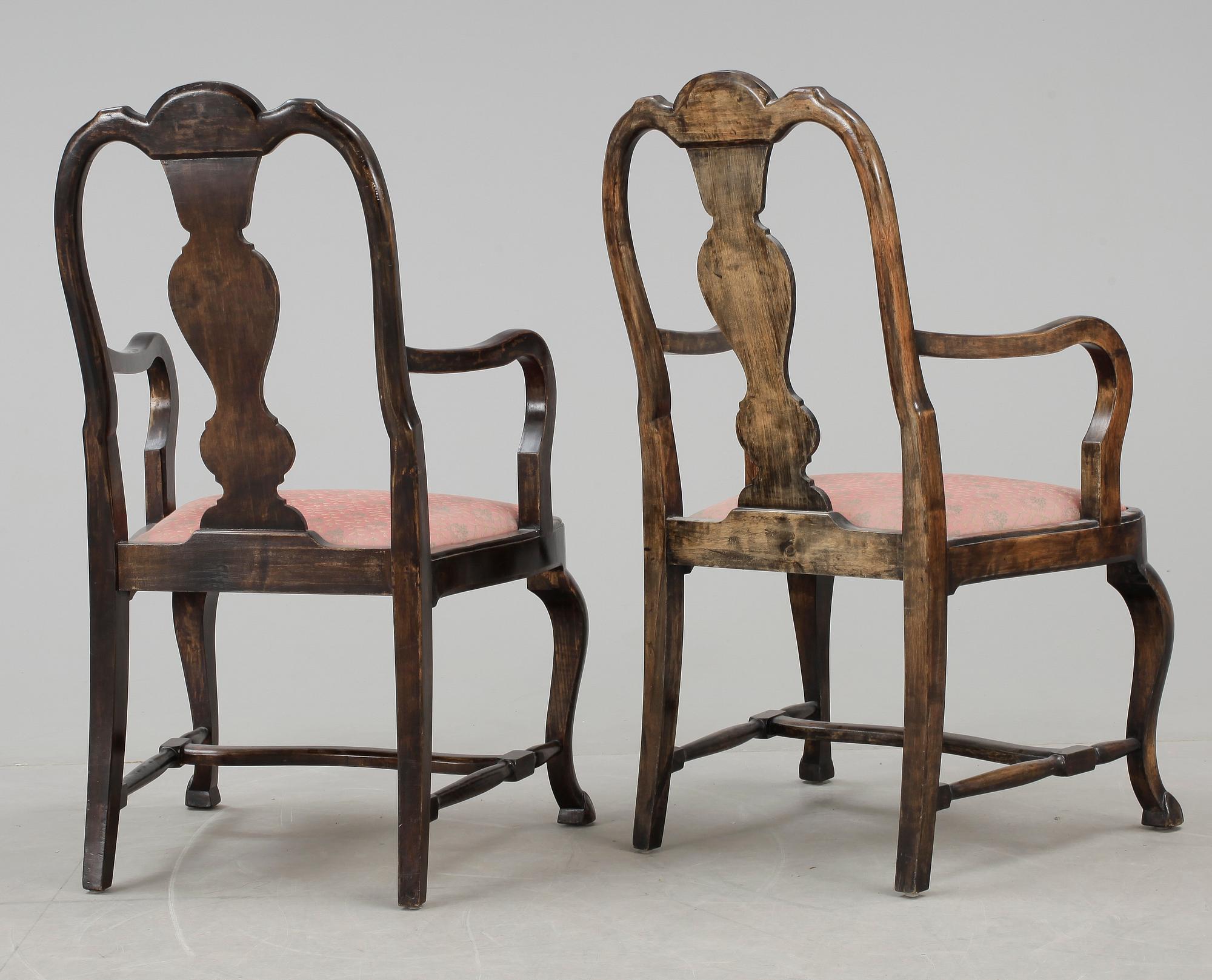 KARMSTOLAR, ett par, rokokostil, 1920/30-tal.
