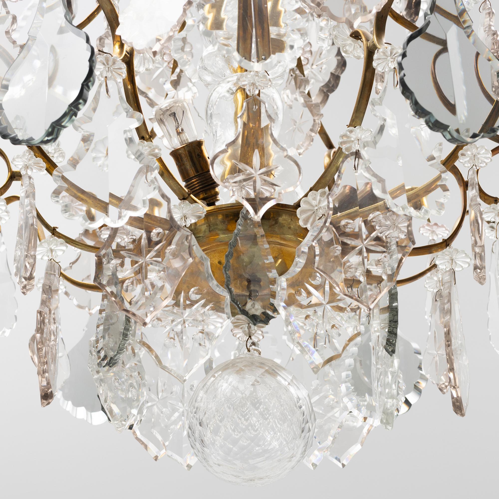 A six-branch Louis XV-style chandelier, 20th century.