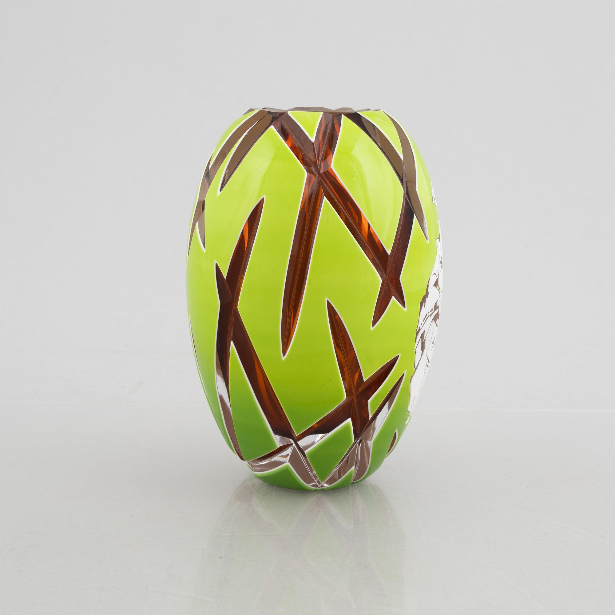 Olle Brozén, a glass vase, dated 2019.