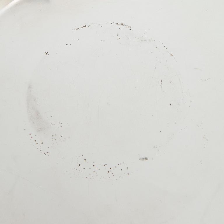 A mid-20th-century serving trolley.