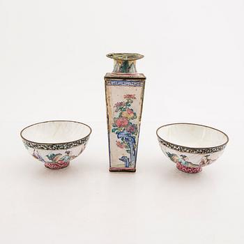 A pair of bowls and a vase Chinese enamle work 19th century or older.