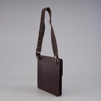 THOMAS SANDELL, a leather bag from Palmgrens.
