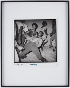 Malick Sidibé, "Regardez-moi", 1962.