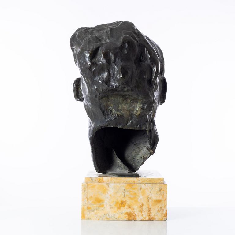 Gudmar Olovson, skulptur. Signerad. Numrerad. Gjutarstämpel. Brons, total höjd 72 cm, längd 55 cm.