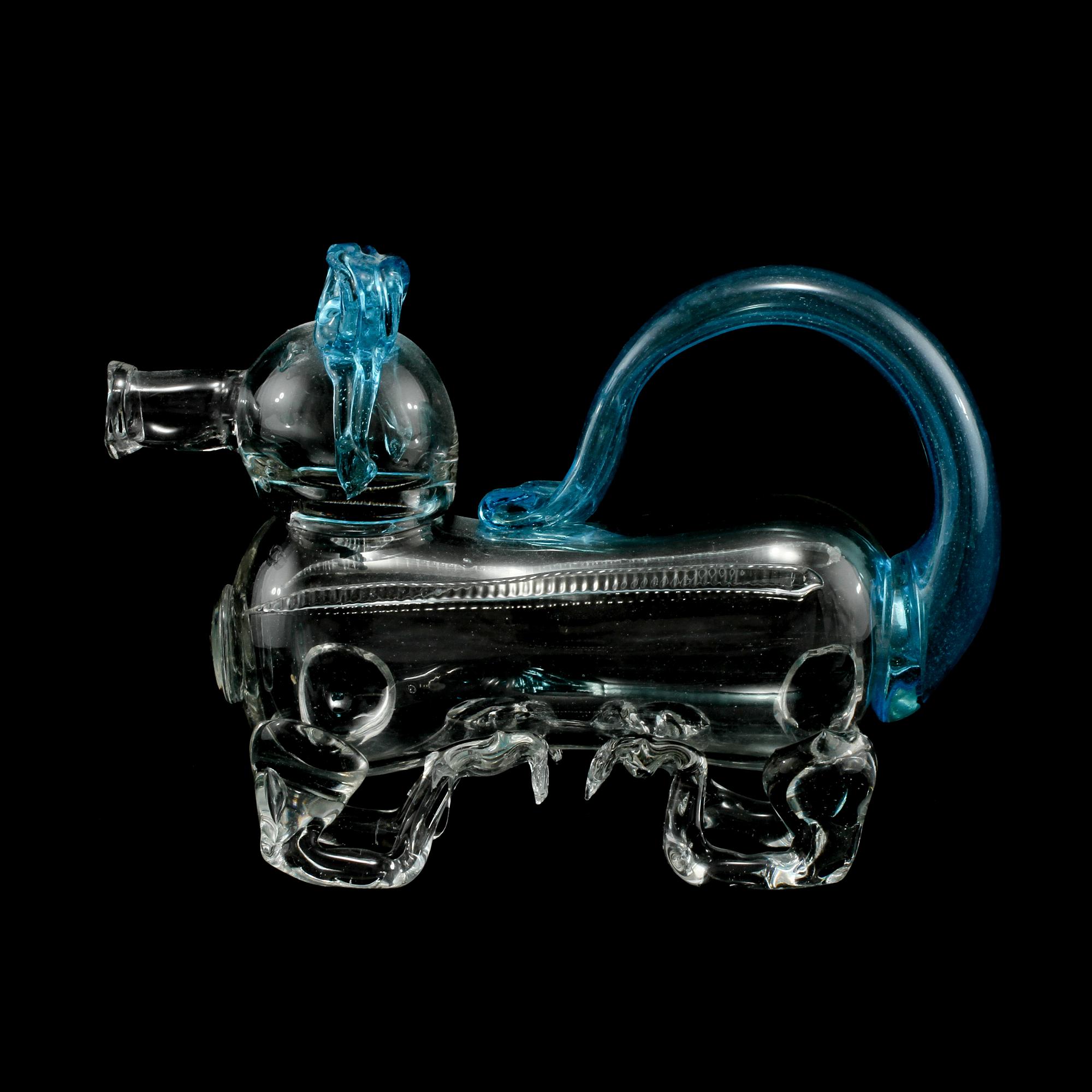 FYLLEHUND, glas, 1900-talets andra hälft.